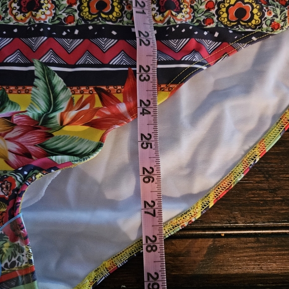 ASOS DESIGN curve flutter sleeve supportive swimsuit in geo-tribal - Picture 6 of 10